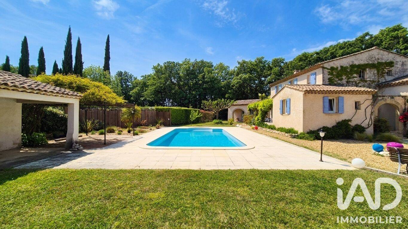Maison 6 pièces 200 m² · à Saint-Cannat · 200 m² · 959 000 €