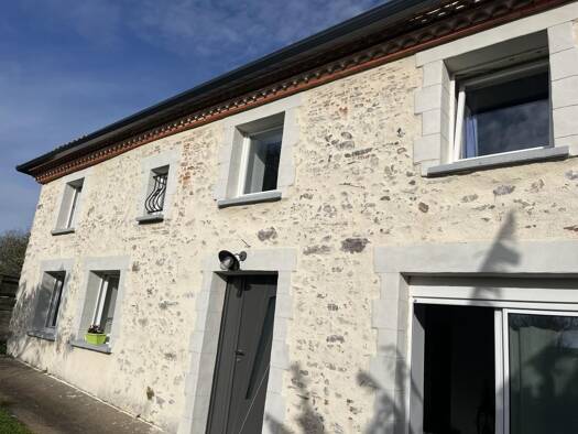 Maison à vendre 246 800 € 5 pièces 4 chambres 135 m² 1 736 m² de terrain La Réorthe 85210