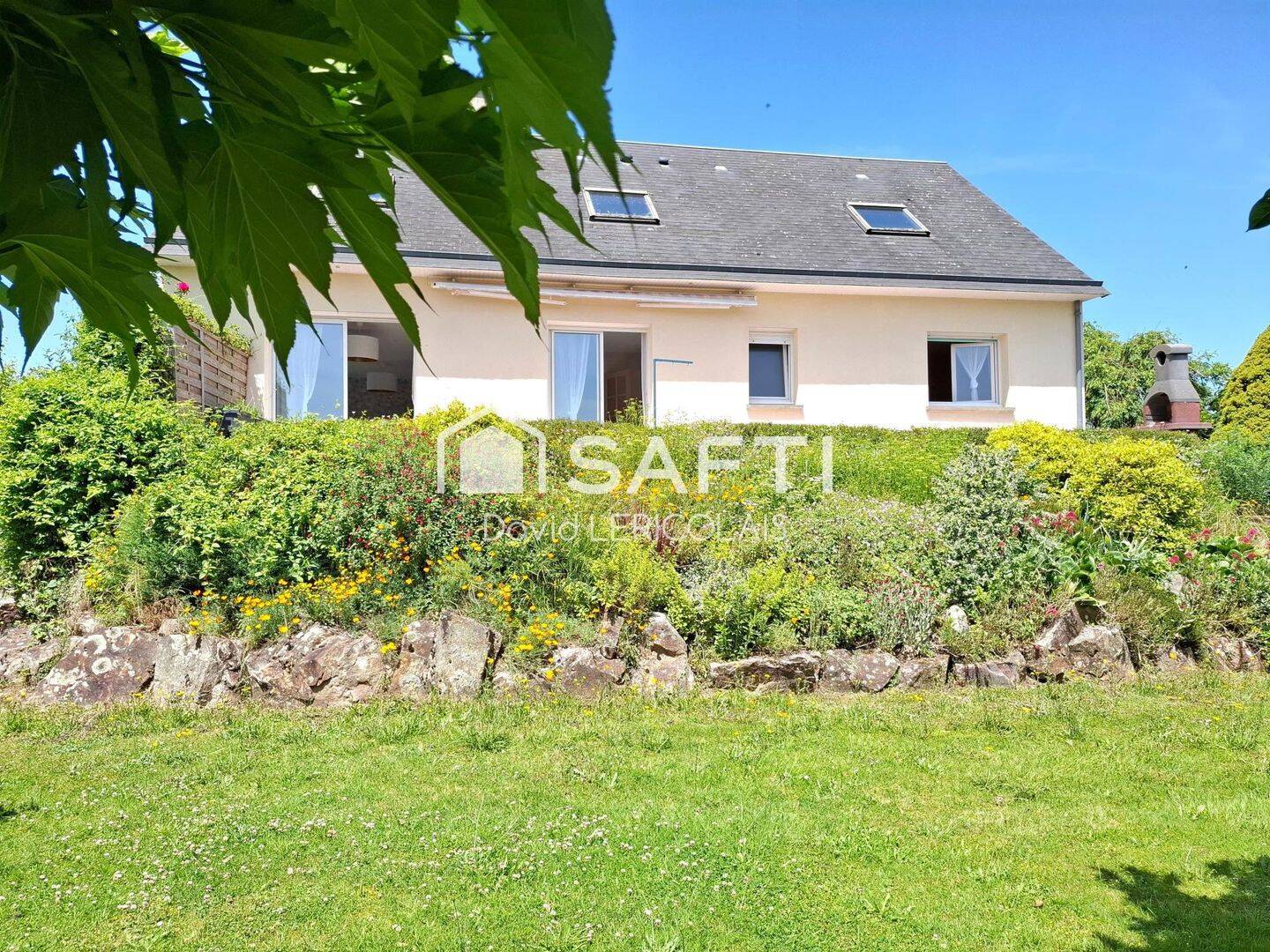 Maison 6 pièces 109 m² · à Tessy-Bocage · 109 m² · 204 500 €