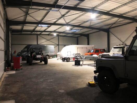 Local d'activités à louer 360 € 1 046 m² d'espace de stockage divisible Bazainville 78550