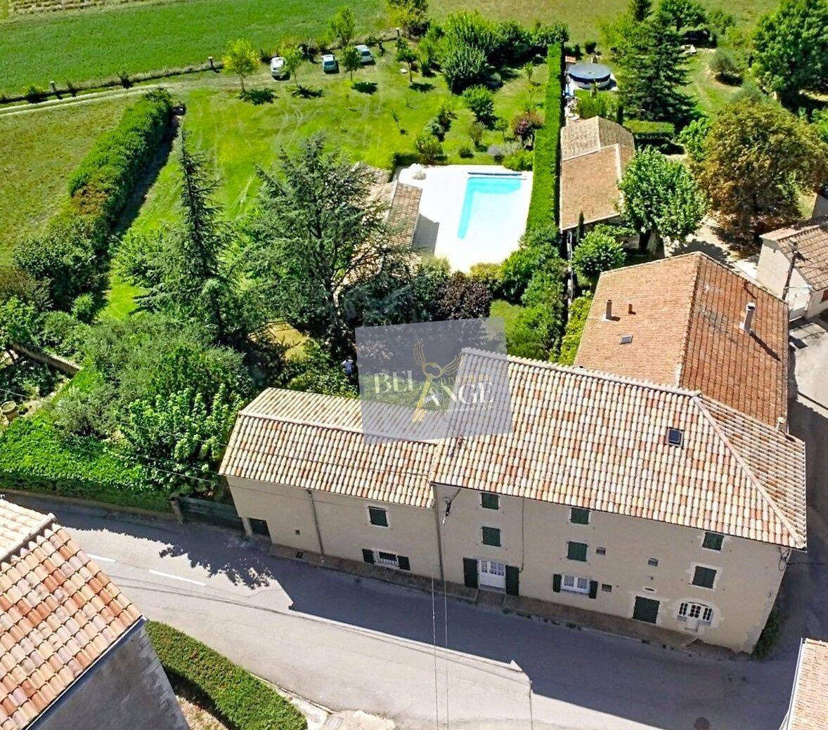 Maison 10 pièces 188 m² · à Grospierres · 188,1 m² · 319 000 €