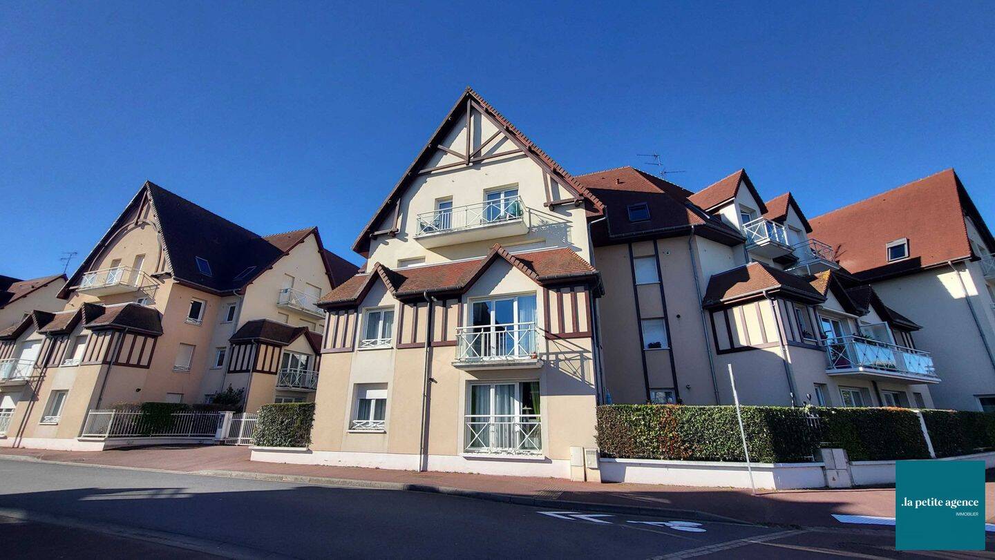 Appartement 2 pièces 49 m² · à Merville-Franceville-Plage · 49 m² · 210 000 €