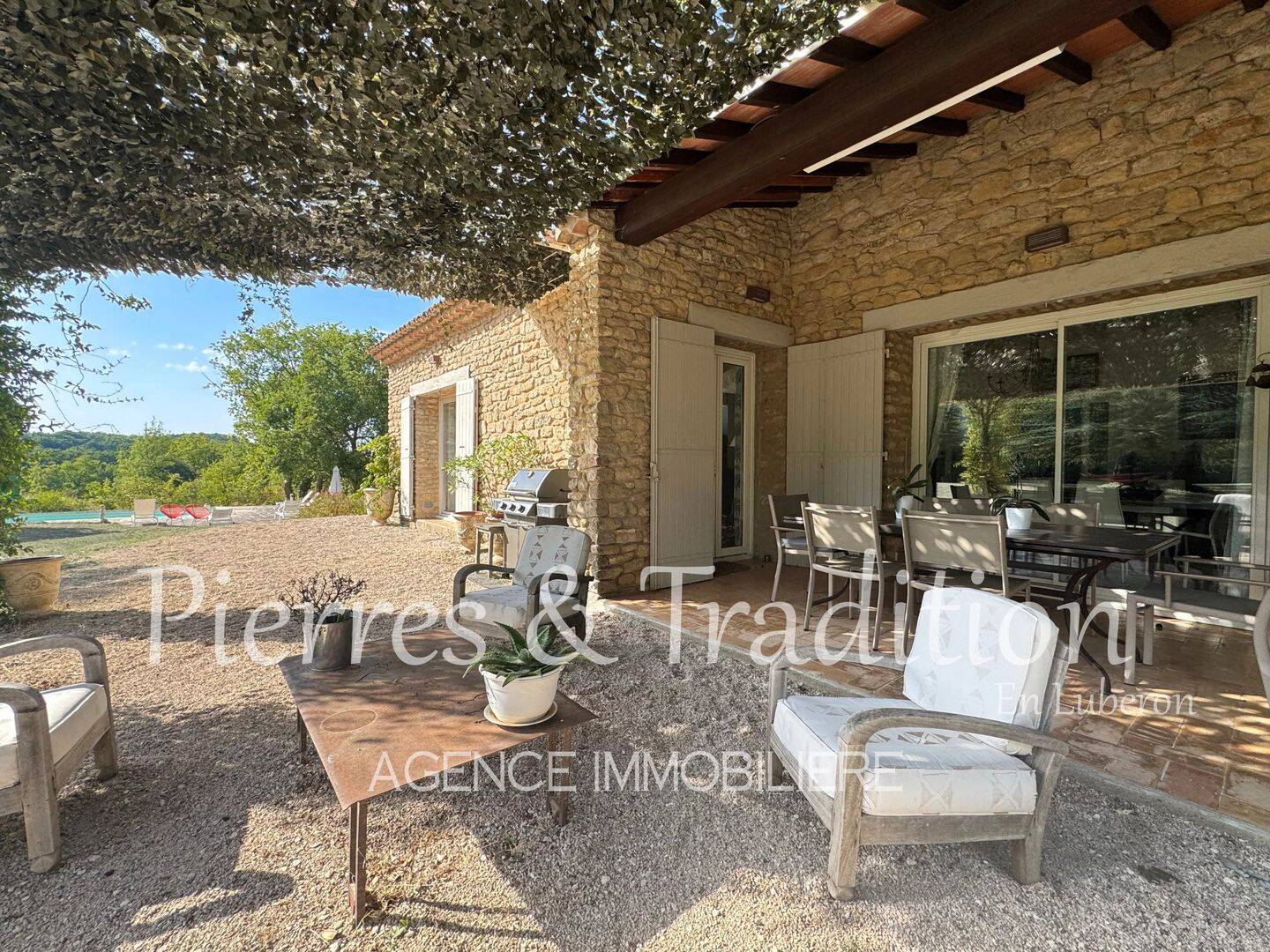 Maison 6 pièces 199 m² · à Saignon · 199 m² · 1 060 000 €
