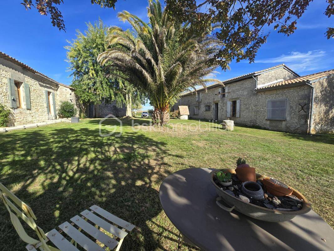 Maison 7 pièces 200 m² · à Pineuilh · 200 m² · 260 000 €