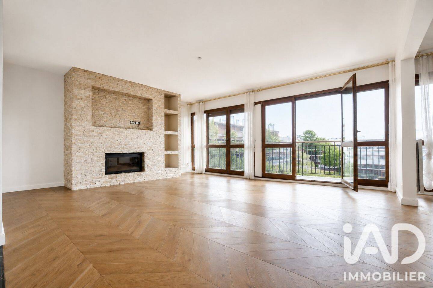 Appartement 6 pièces 137 m² · à Noisy-le-Roi · 136,9 m² · 499 000 €