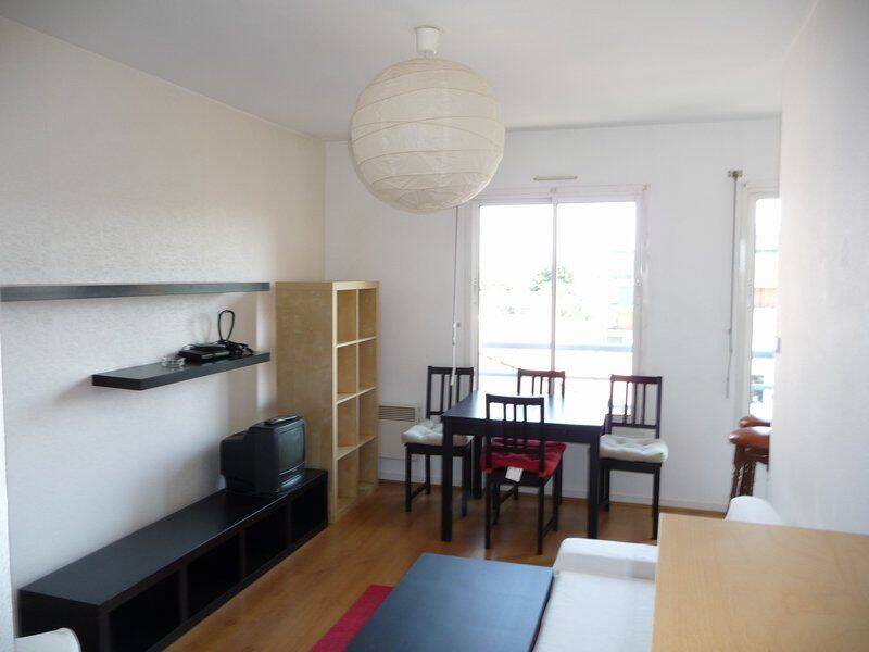 Appartement 2 pièces 35 m² · à Blagnac · 34,5 m² · 592 €