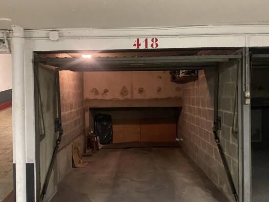 Parking à vendre 46 620 € 8 m² Paris 16ème arrondissement 75016