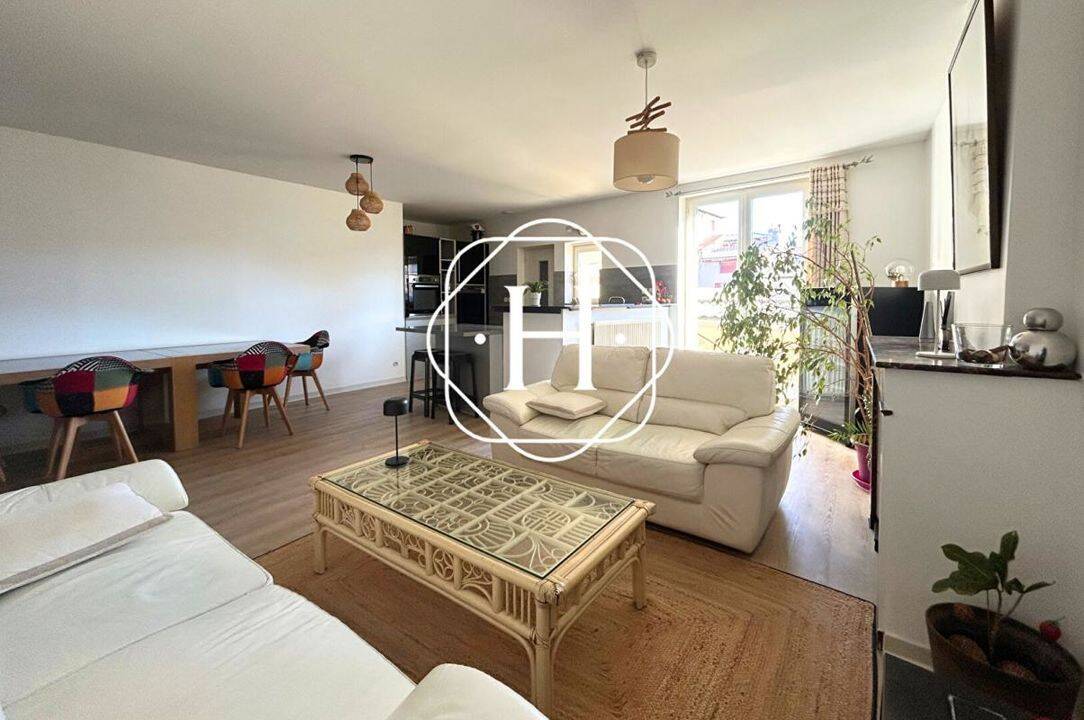 Appartement 4 pièces 108 m² · à Bourg-en-Bresse · 108 m² · 219 000 €