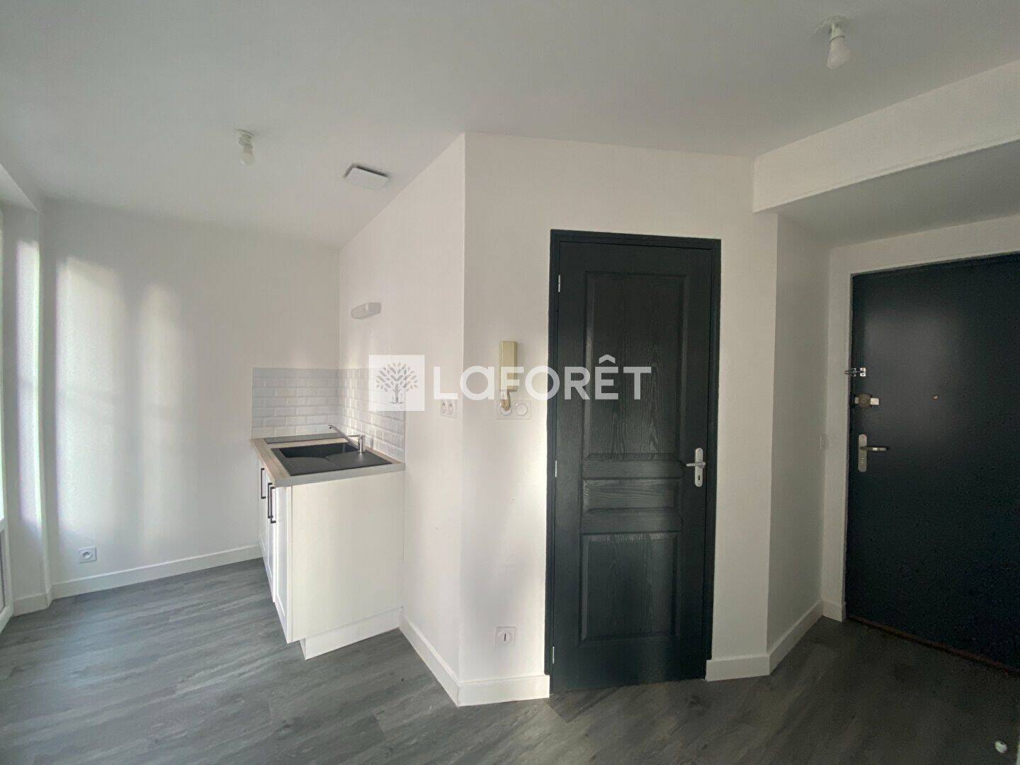 Appartement 2 pièces 42 m² · à Elbeuf · 42 m² · 461 €/mois