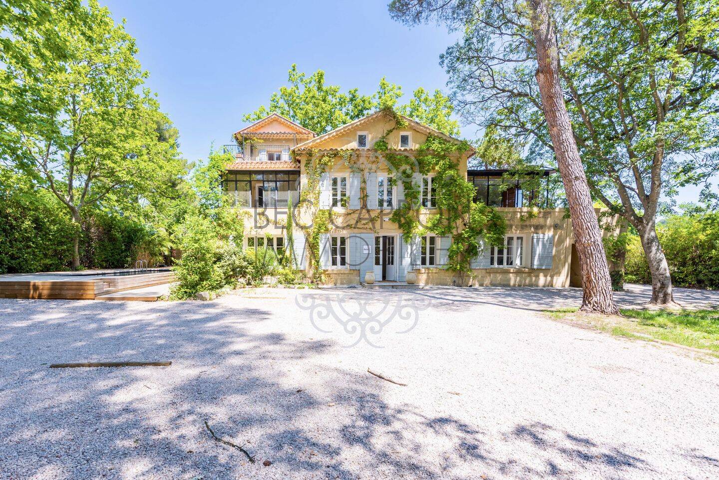 Maison 9 pièces 294 m² · à Aix-en-Provence · 294,4 m² · 2 490 000 €