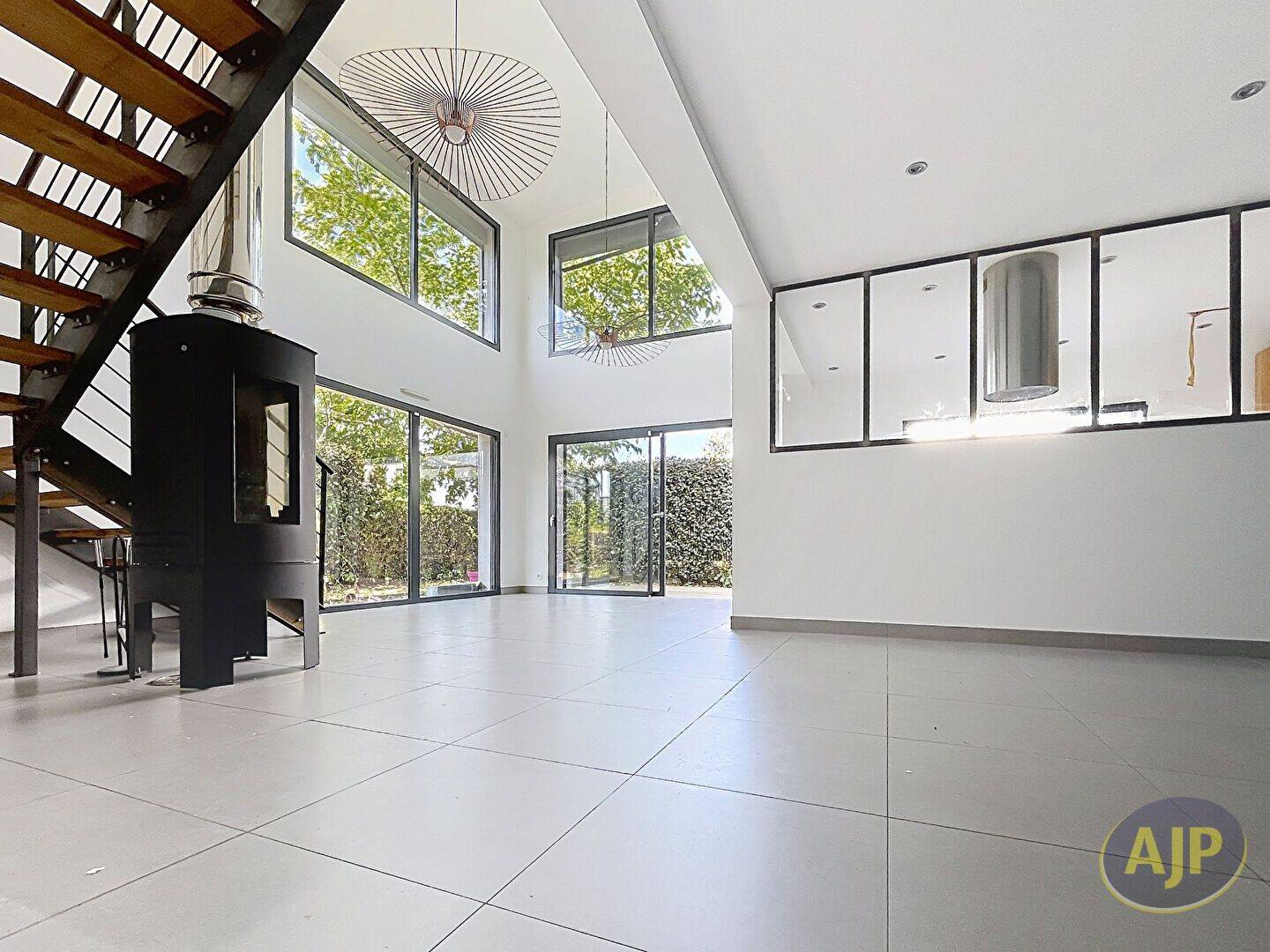 Maison 7 pièces 163 m² · à Saint-Herblain · 163,5 m² · 1 830 €/mois