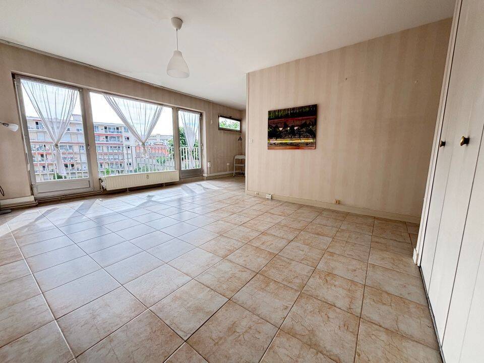Appartement 1 pièce 33 m² · à Reims · 33 m² · 590 €