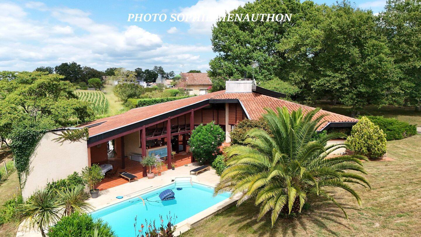 Maison 7 pièces 188 m² · à Dax · 188 m² · 560 000 €