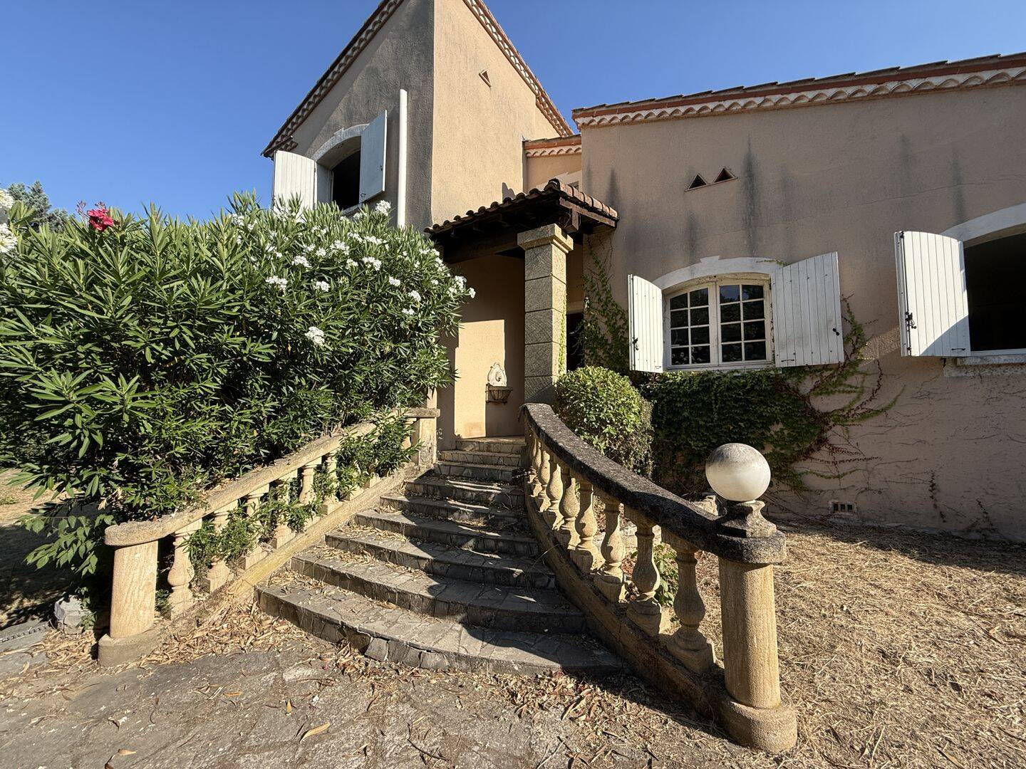 Maison 6 pièces 170 m² · à Nîmes · 170 m² · 450 000 €