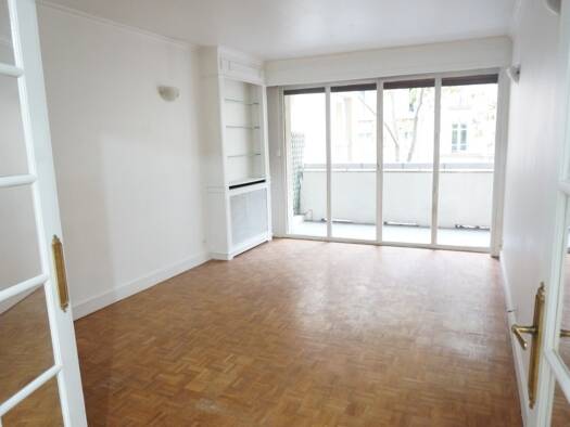 Appartement à louer 2 400 € 3 pièces 2 chambres 70 m² Étage 2/9 Emeriau-Zola Paris 15ème arrondissement 75015