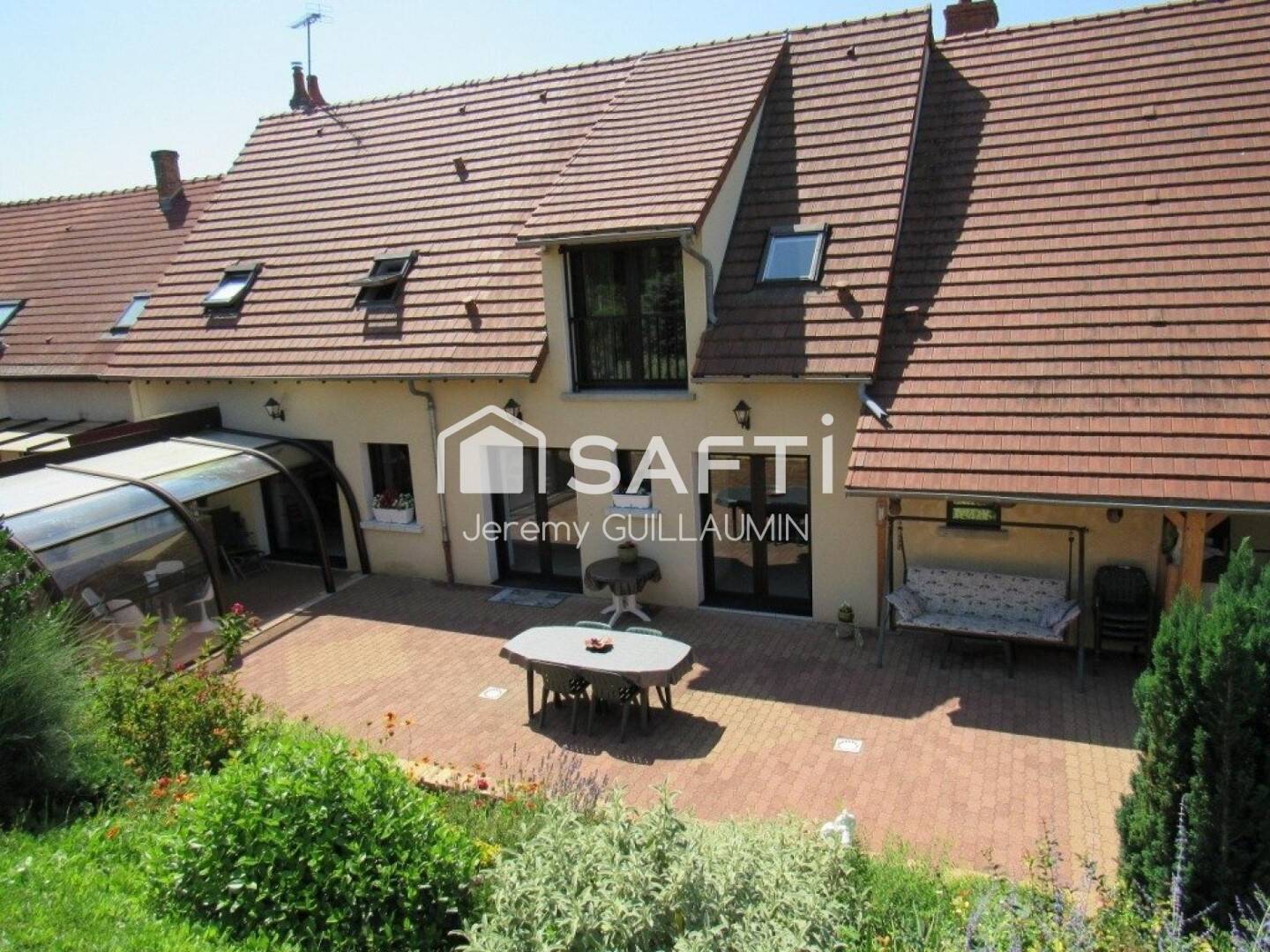 Maison 6 pièces 180 m² · à Saint-Pourçain-sur-Sioule · 180 m² · 270 000 €