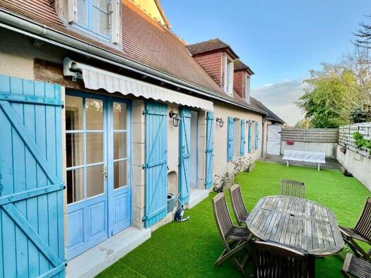 Maison à vendre 139 750 € 5 pièces 3 chambres 105 m² 300 m² de terrain Pellevoisin 36180