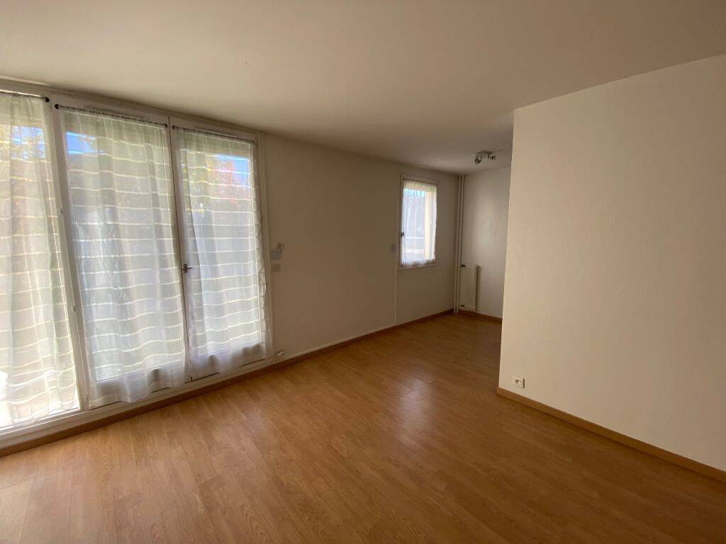 Appartement 1 pièce 35 m² · à Le Chesnay-Rocquencourt · 35,5 m² · 943 €/mois