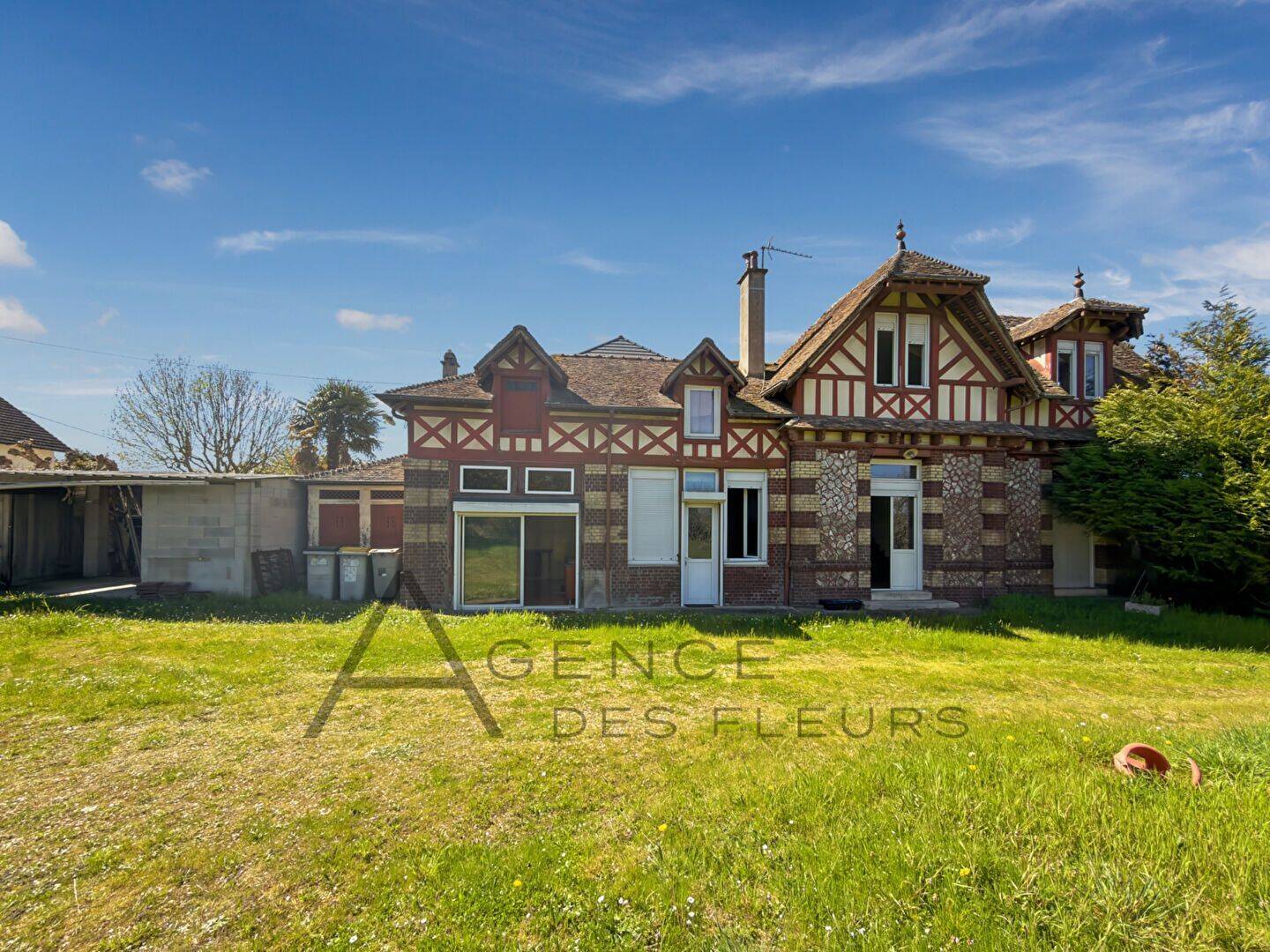 Maison 5 pièces 115 m² · à Saint-Pierre-lès-Elbeuf · 115 m² · 168 000 €