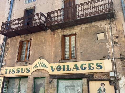 Maison à vendre 150 000 € 8 pièces 4 chambres 215 m² Saint-Affrique 12400