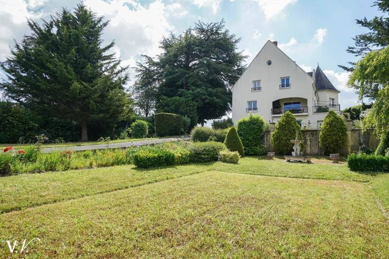Maison 11 pièces 315 m² · à Rochecorbon · 315 m² · 799 000 €