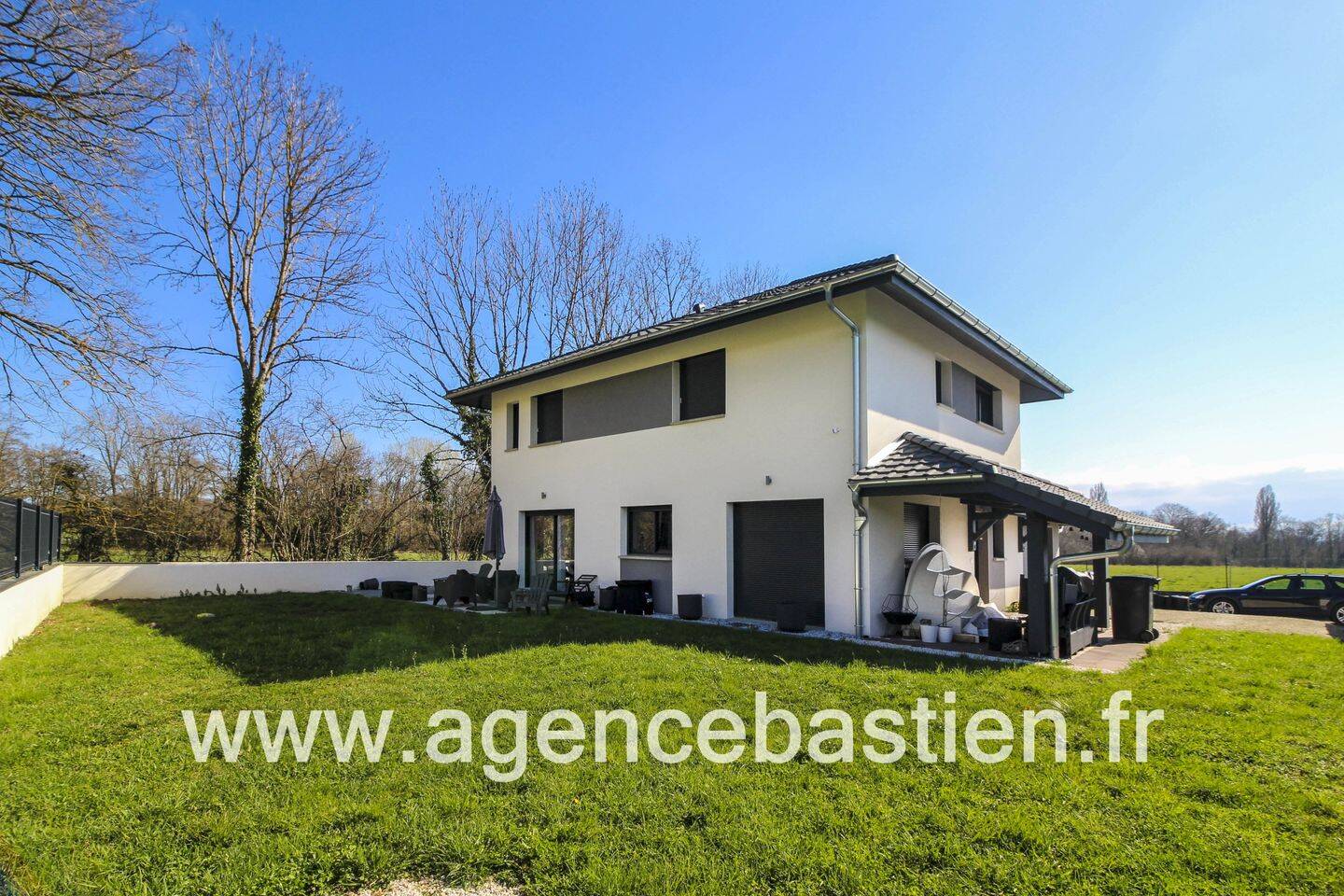 Maison 6 pièces 151 m² · à Saint-Genis-Pouilly · 151 m² · 830 000 €