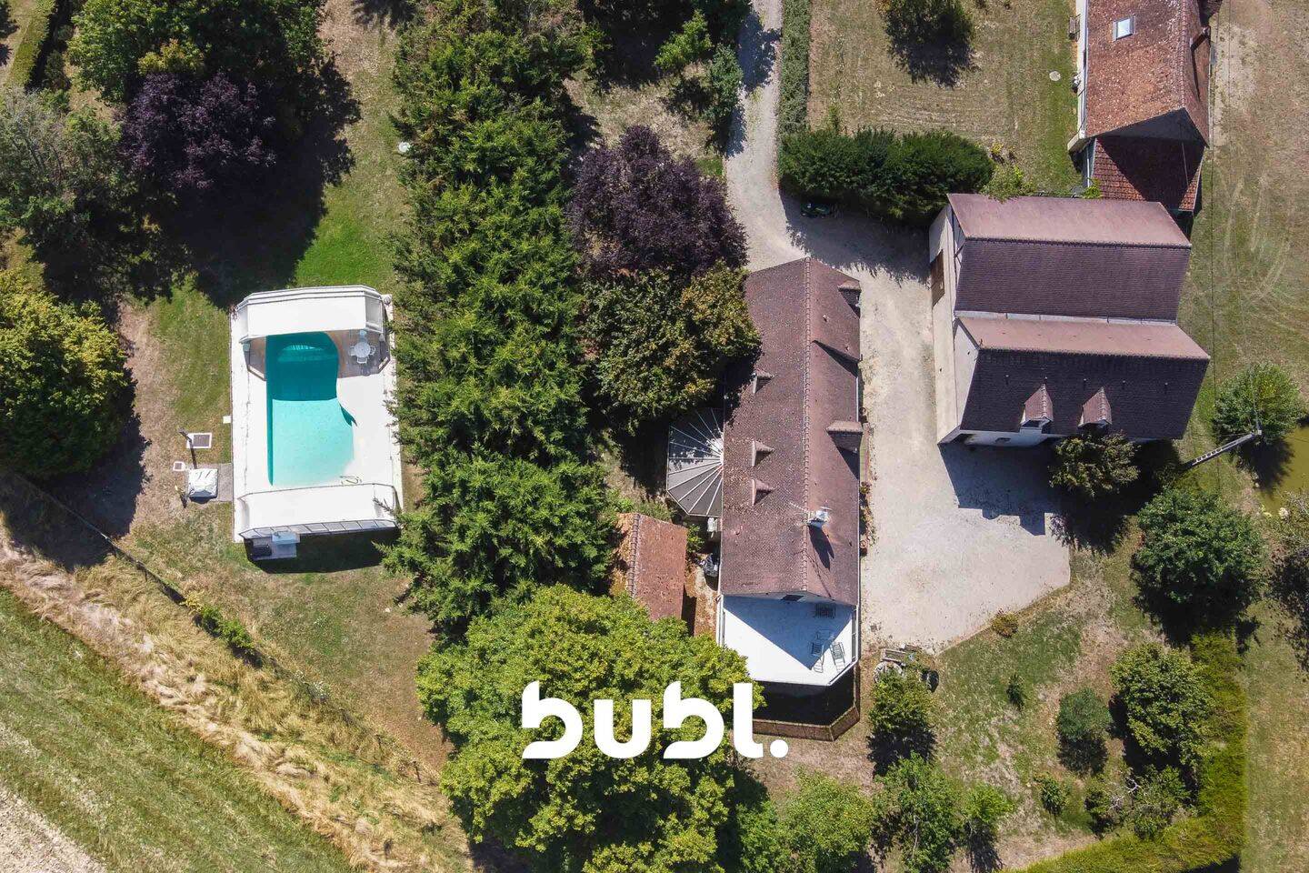 Maison 8 pièces 193 m² · à Beaulieu-sur-Loire · 193 m² · 350 000 €