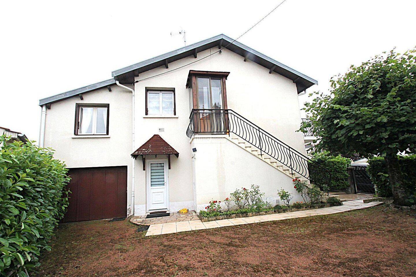 Maison 7 pièces 153 m² · à Crissey · 153 m² · 182 000 €