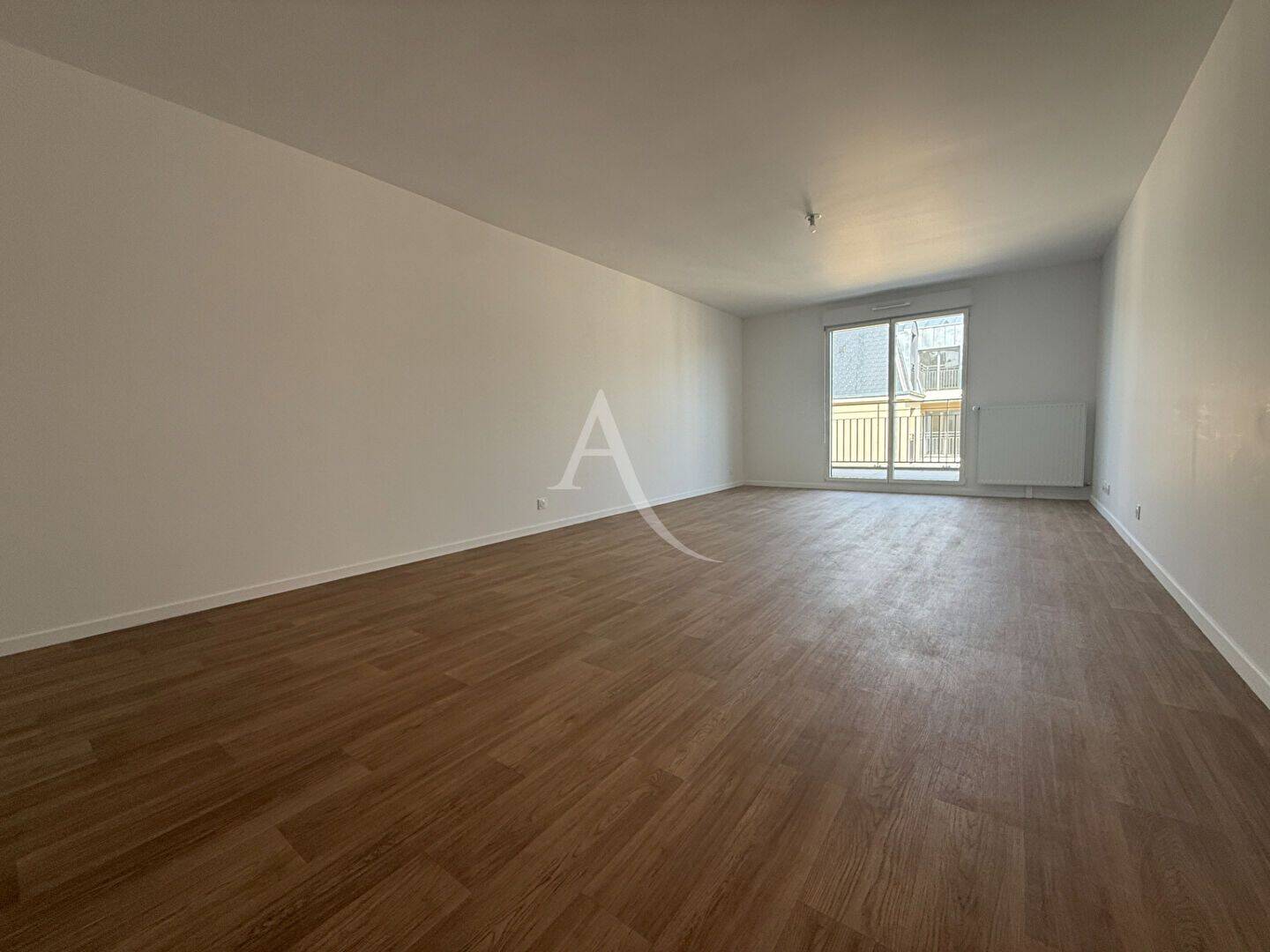 Appartement 3 pièces 68 m² · à Dourdan · 68 m² · 980 €