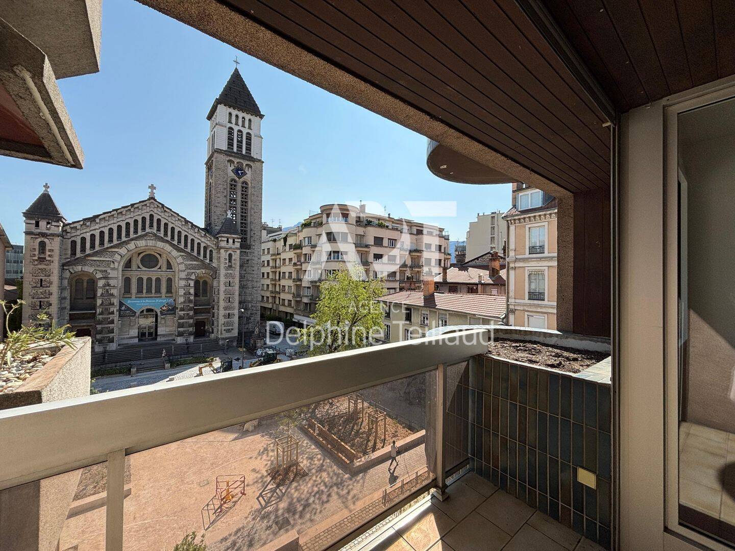 Appartement 2 pièces 59 m² · à Grenoble · 59 m² · 879 €