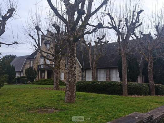 Local commercial à vendre 689 000 € 383,9 m² de surface de vente Reims 51100