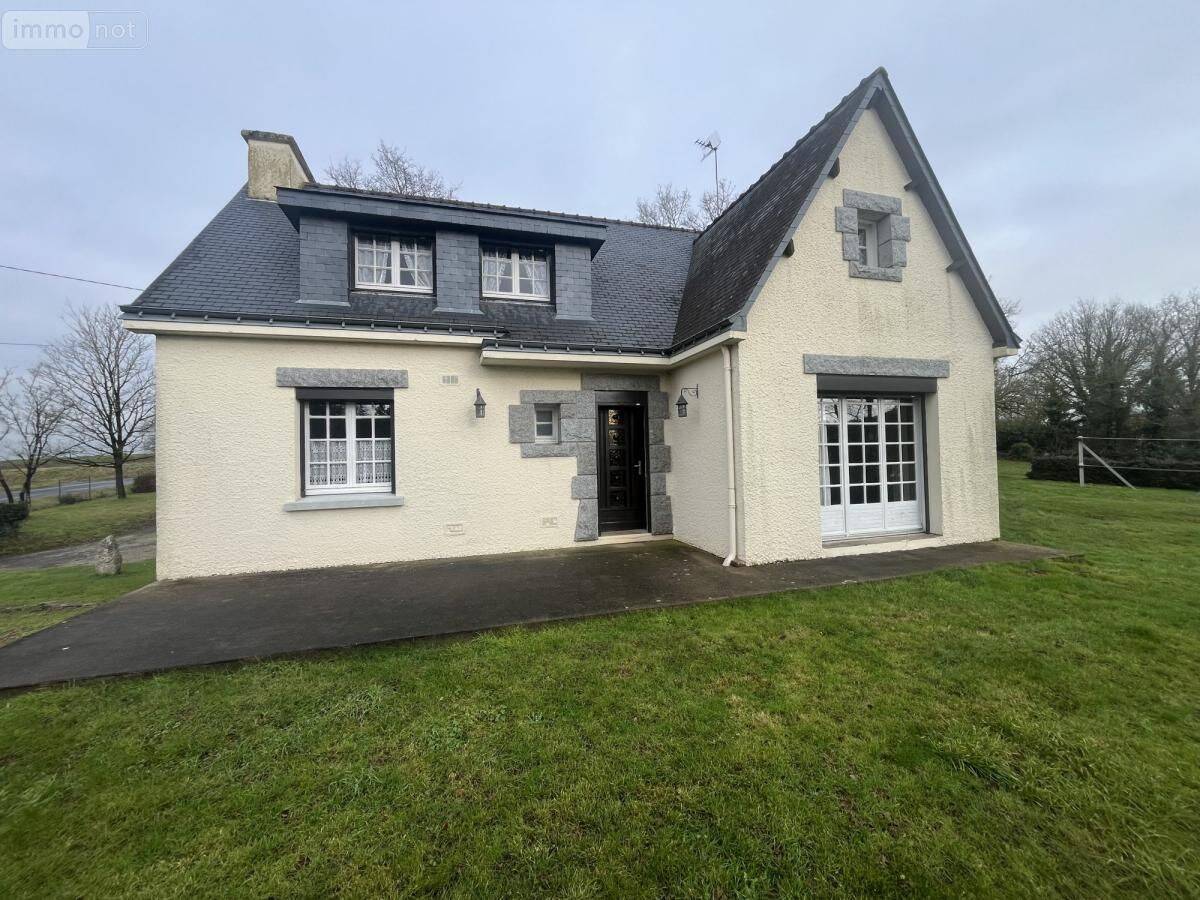 Maison 7 pièces 110 m² · à Loyat · 110 m² · 156 540 €