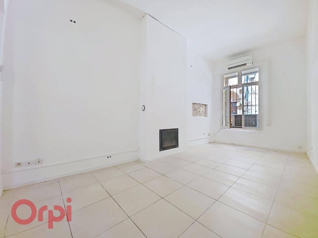 Appartement 1 pièce 38 m² · à Lunel · 38 m² · 86 000 €