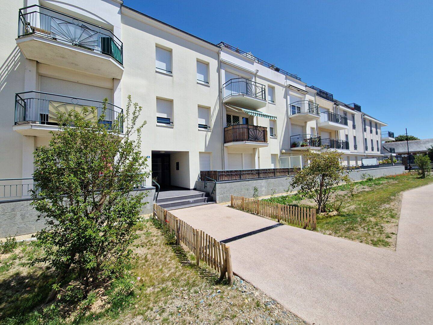 Appartement 1 pièce 28 m² · à Saint-Sébastien-sur-Loire · 28 m² · 123 600 €