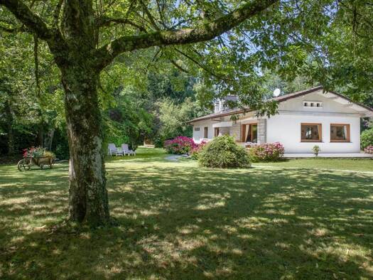 Maison de plain-pied à vendre 1 200 000 € 5 pièces 4 chambres 114,7 m² 2 314 m² de terrain Sciez 74140
