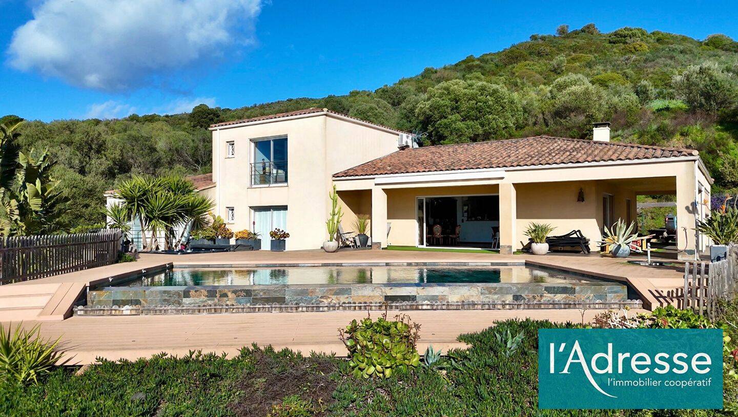 Maison 5 pièces 220 m² · à Afa · 220 m² · 1 198 000 €
