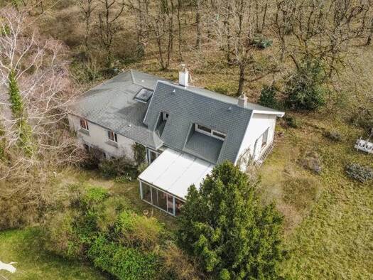 Maison à vendre 189 792 € 6 pièces 5 chambres 132 m² 28 990 m² de terrain Capdenac-Gare 12700