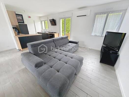 Maison de plain-pied à vendre 238 900 € 4 pièces 3 chambres 91 m² 799 m² de terrain Saint-Ségal 29590