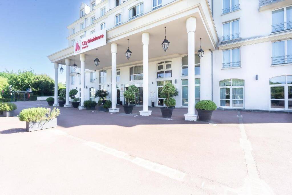 Appartement 2 pièces 30 m² · à Roissy-en-France · 30 m² · 108 992 €