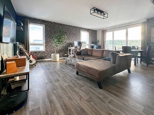 Appartement à louer 1 118 € 3 pièces 2 chambres 68 m² Étage 3/5 Ecancourt Jouy-le-Moutier 95280