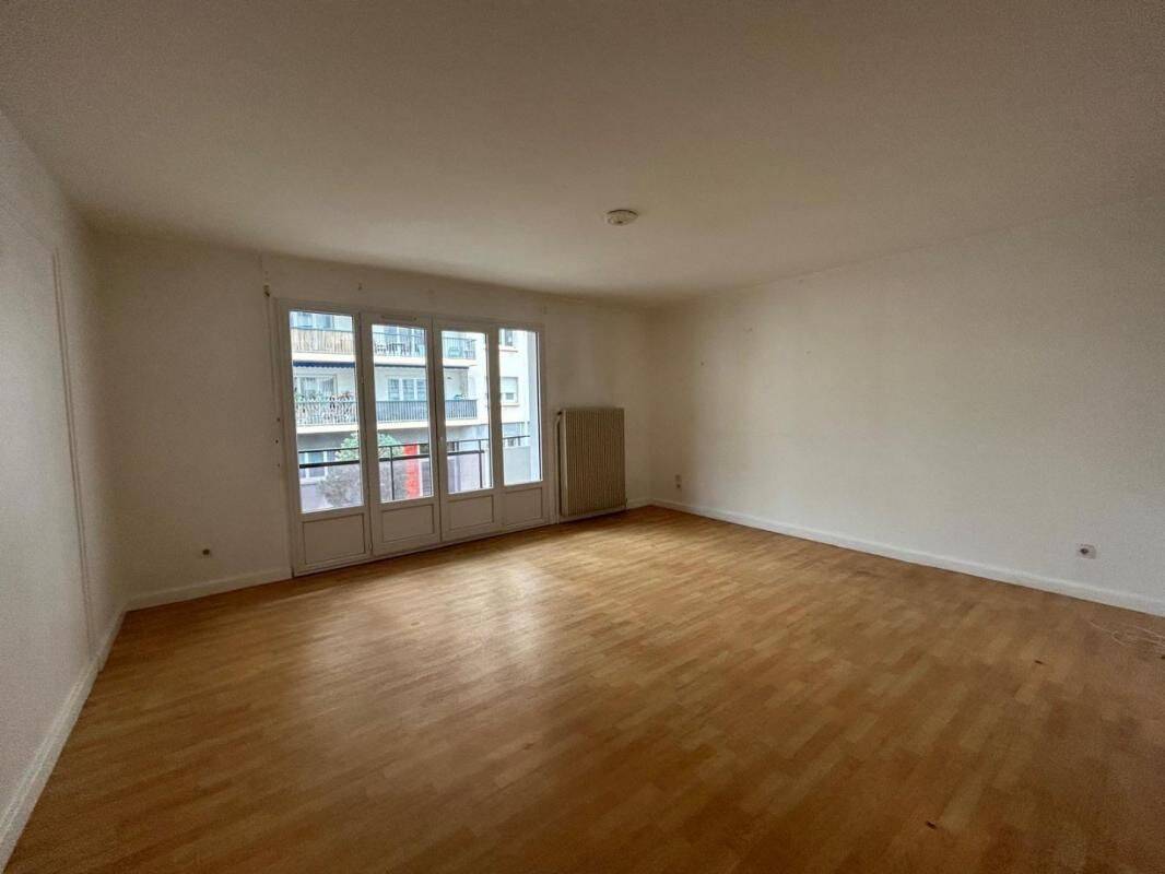 Appartement 3 pièces 75 m² · à Lyon 6ème Arrondissement · 75 m² · 1 120 €/mois