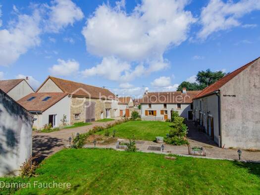 Ferme à vendre 435 000 € 11 pièces 9 chambres 340 m² 1 390 m² de terrain Congerville-Thionville 91740