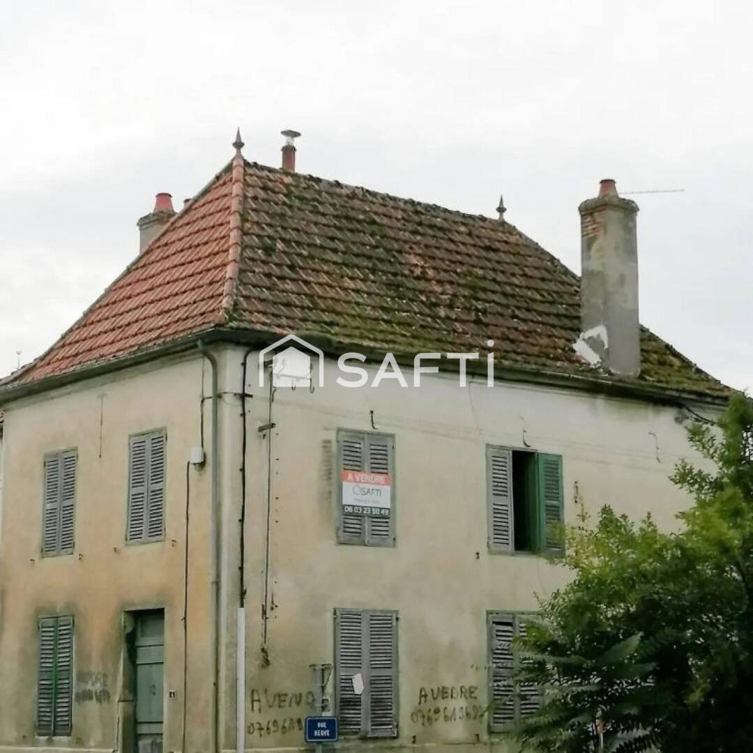 Maison 4 pièces 132 m² · à Navilly · 132 m² · 19 000 €