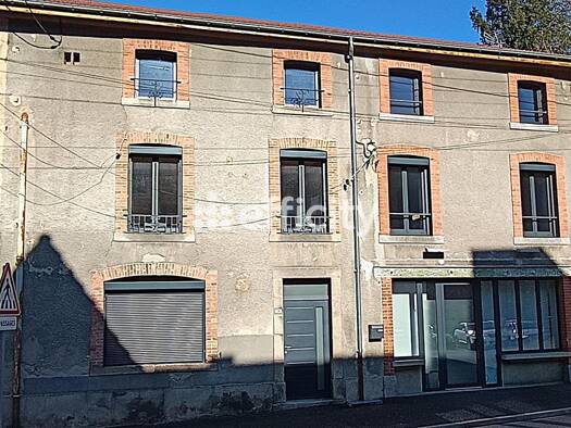 Immeuble à vendre 90 000 € 240 m² Celles-sur-Durolle 63250