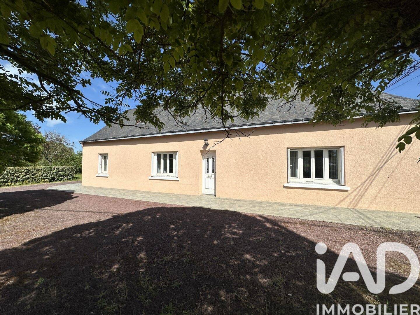 Maison 5 pièces 87 m² · à Bernay-Neuvy-en-Champagne · 87 m² · 159 990 €