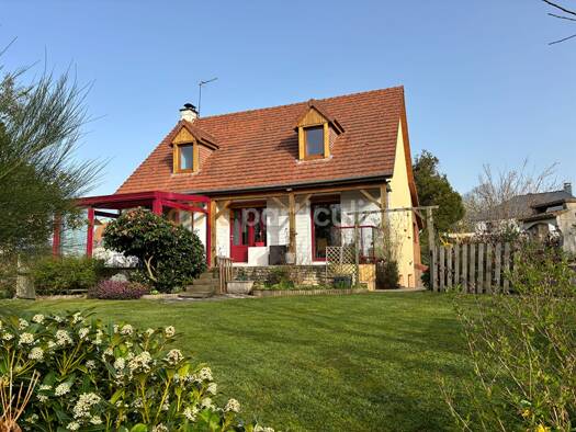 Maison à vendre 249 800 € 6 pièces 3 chambres 135 m² 1 500 m² de terrain Marigny-Le-Lozon 50570