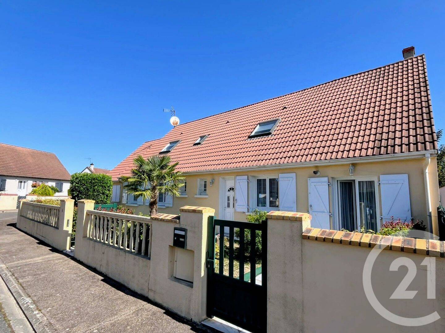 Maison 7 pièces 152 m² · à Chartres · 151,9 m² · 299 500 €