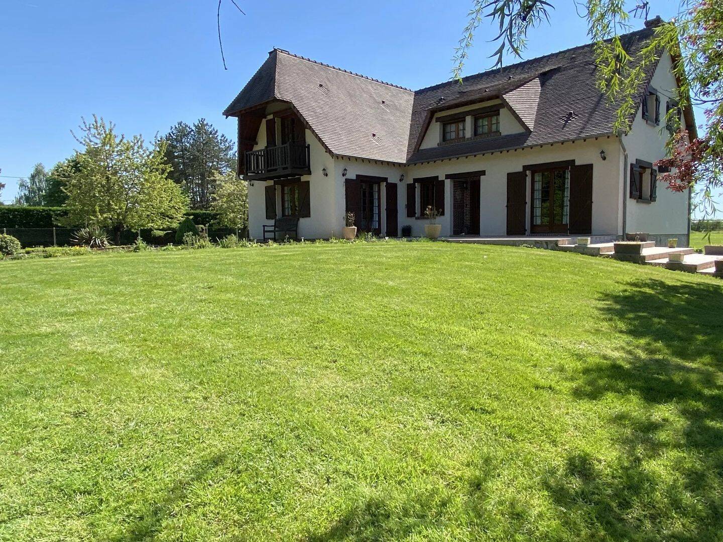 Maison 8 pièces 224 m² · à Conches-en-Ouche · 224 m² · 350 000 €