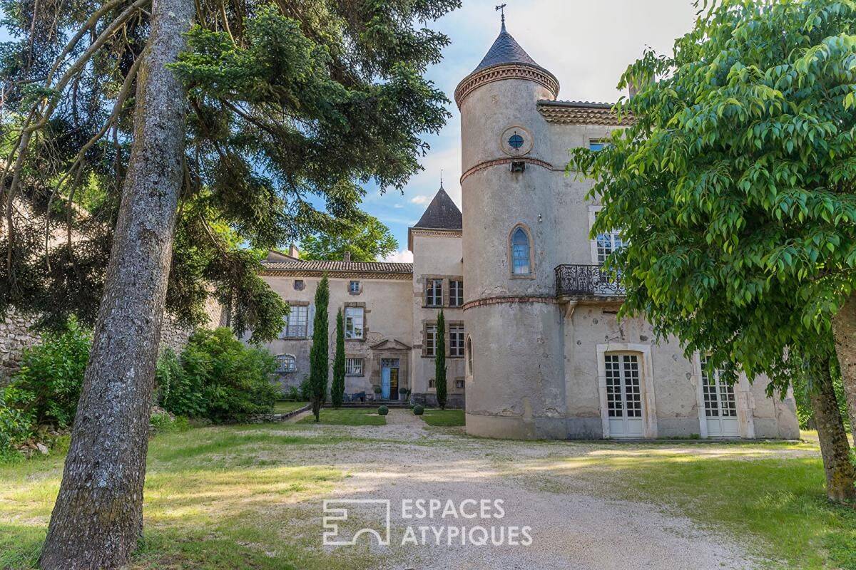 Maison 10 pièces 870 m² · à Livron-sur-Drôme · 870 m² · 1 999 000 €