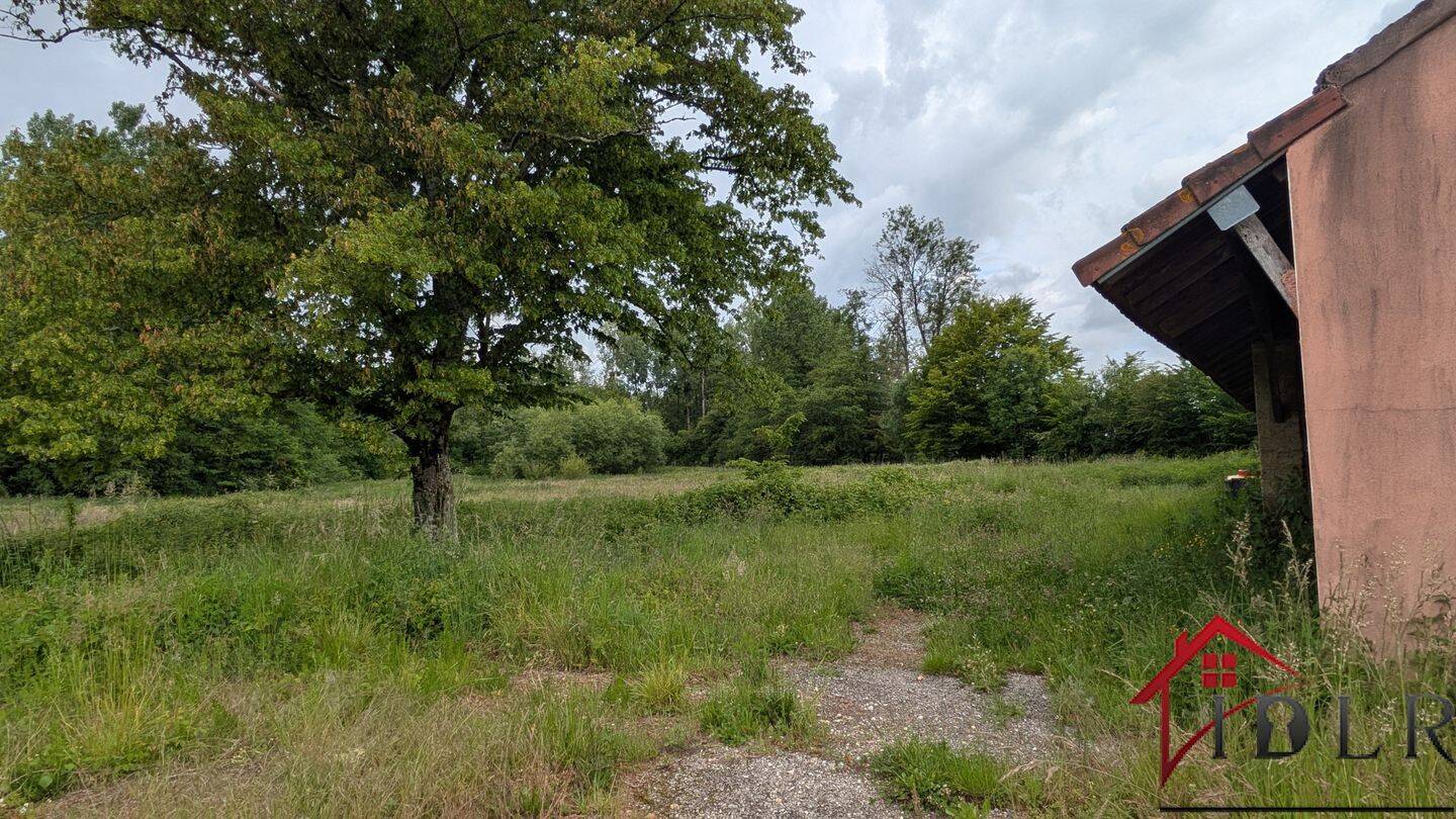 Maison 6 pièces 120 m² · à Mouthier-en-Bresse · 120 m² · 120 000 €